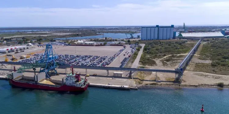 Quai minéralier de Fos : HES (Pays-Bas) reprend les activités de Carfos