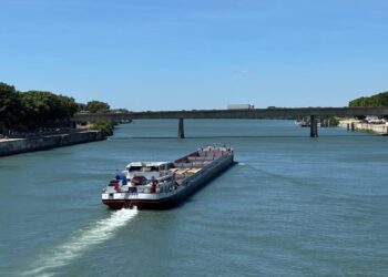 Rhenus transport fluvial Arles