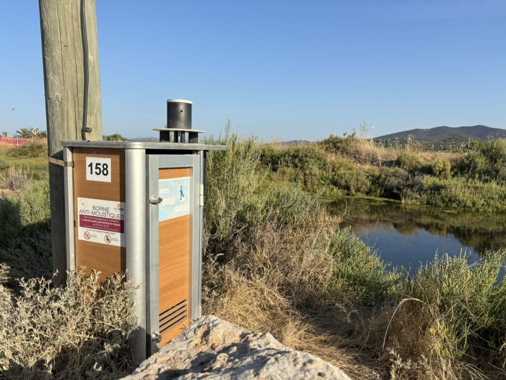 Borne anti-moustiques Qista sur la commune d'Hyènes dans le Var (Crédit Gomet')