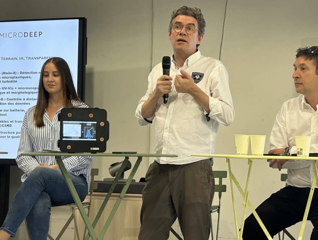 David Mendels, fondateur de ZORTH, présente son Microdeep, son boîtier capable de mesurer l’eau en temps réel