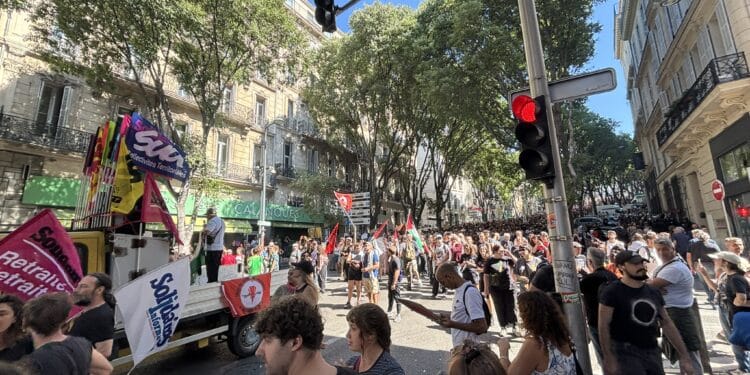 Bloquons tout : manifestation du 10 septembre à Marseille (Crédit Gomet')