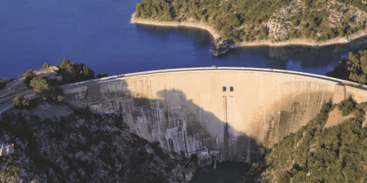 Le barrage de Bimont