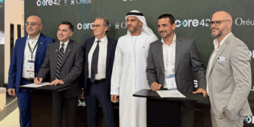 Les dirigeants d'Oréus et ceux de Core 42 en présence de Renaud Muselier au Gitex à Dubaï (Crédit Oréus / DR)