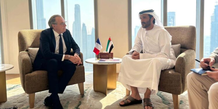 Renaud Muselier et Abdulla bin Touq Al Marri, ministre de l'Économie et du Tourisme émirati (Crédit Région Sud)