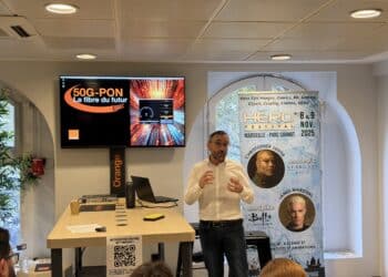 Thierry Valette, représentant de Orange Innovation présente la nouvelle fibre Orange