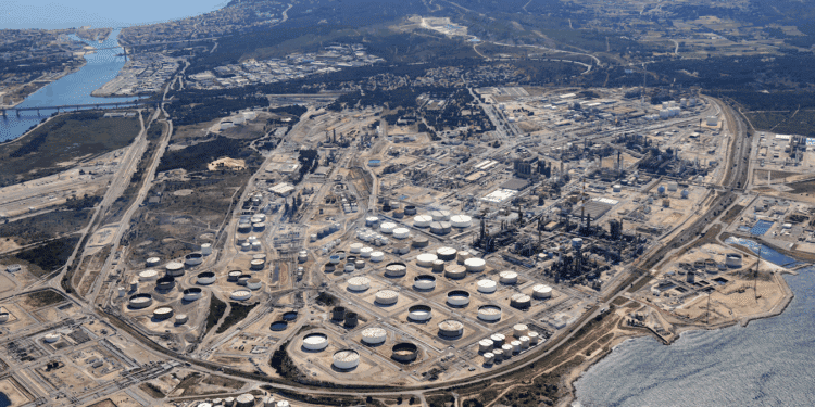 Lavéra : Ineos investit 240 millions d’euros à crédit… garanti par l’Etat