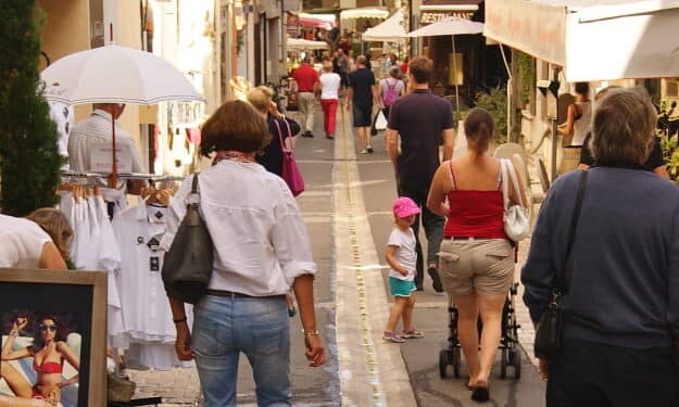 Alpilles : le haut de gamme immobilier séduit les Franciliens et les étrangers