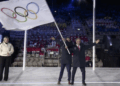 Les présidents des régions Auvergne-Rhône-Alpes et Provence-Alpes-Côte d'Azur, Fabrice Pannekoucke et Renaud Muselier, ont reçu le drapeau olympique de la présidente du CIO, Kirsty Coventry, à Vérone.