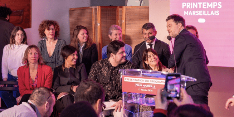 Benoît Payan et une partie de ses colistiers lors de la présentation du programme le 16 février dernier Crédit : capture Facebook Printemps Marseillais.