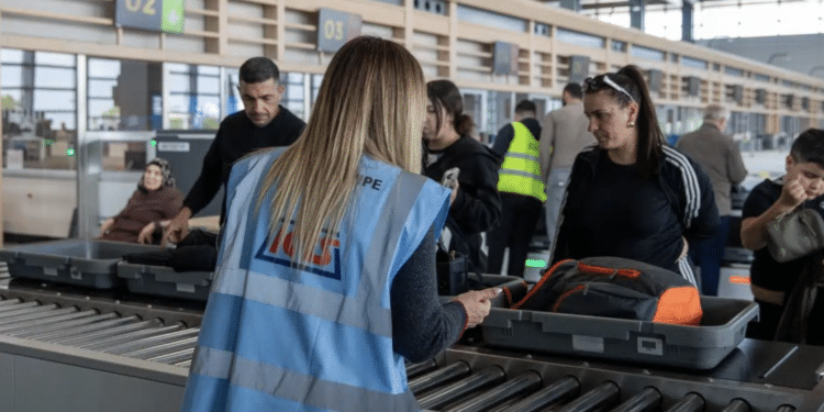 contrôle des bagages à AMP