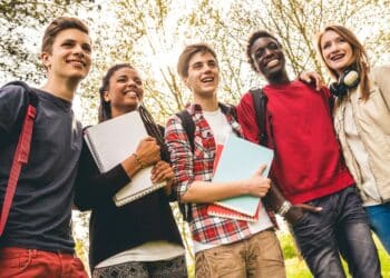Pourquoi intégrer une école de commerce à Paris ?