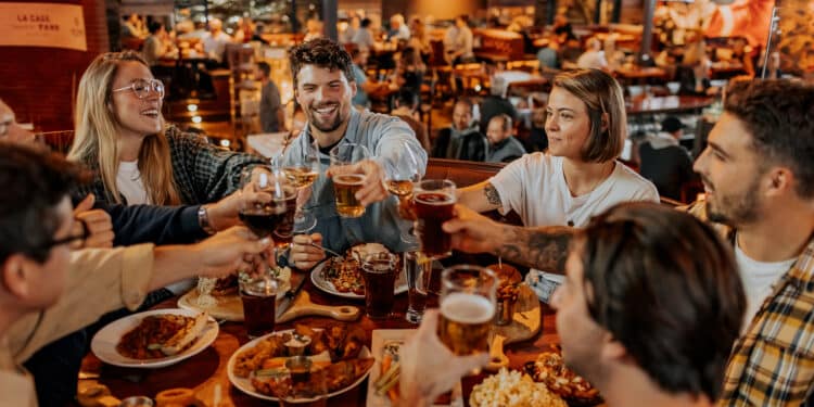 Après les boulangeries, le groupe Ange, ouvre « La Cage » une mega-brasserie sportive à Aix