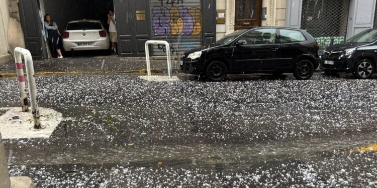Averse de grêlons à Marseille
