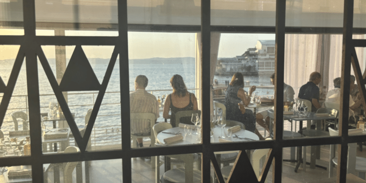 Canicule Hôtel Les Bords de mer à Marseille le 20 juillet 2026 (Crédit Gomet')