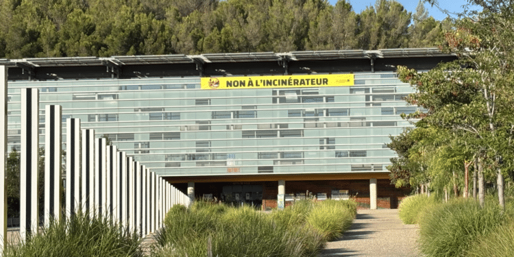 mairie d'Istres non au projet de Suez d'incinérateur