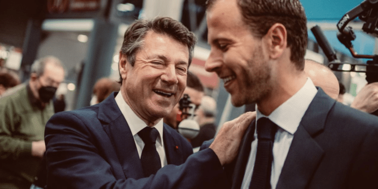 Pierre-Louis Cros avec Christian Estrosi (Crédit DR/capture X @plcros)