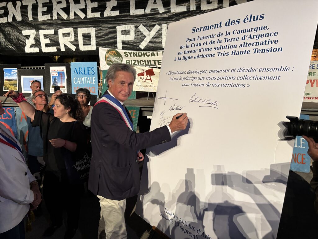 Ligne aérienne THT en Camargue : le réquisitoire du maire d’Arles Patrick de Carolis