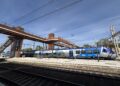 La passerelle de la gare de Miramas (Crédit Gomet')