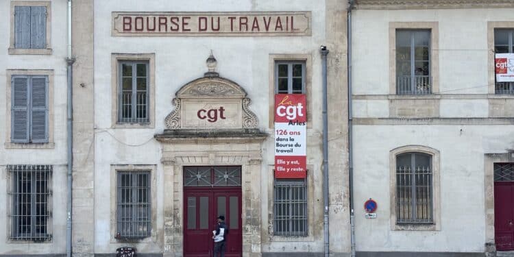 La Bourse du travail d'Arles (Crédit Gomet')