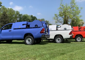 Les fondateurs du fabricant d’hydrocureurs LJ Trucks (Avignon) passent la main