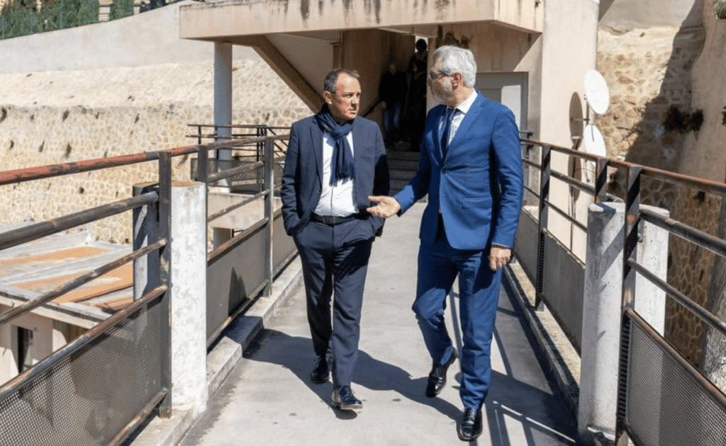 Nicolas Isnard en visite au lycée l'Empéri en mars 2026 (Crédit Facebook @niciolasIsnard)