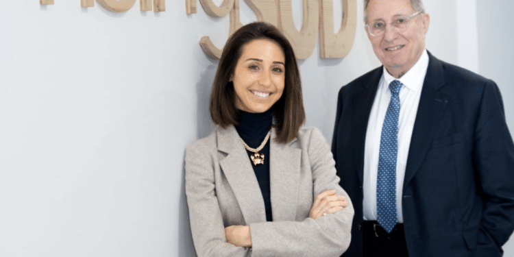 Audrey Brun Rabuel avec le président de Rising Sud, Bernard Kleynhoff (Crédit Rising Sud / DR)