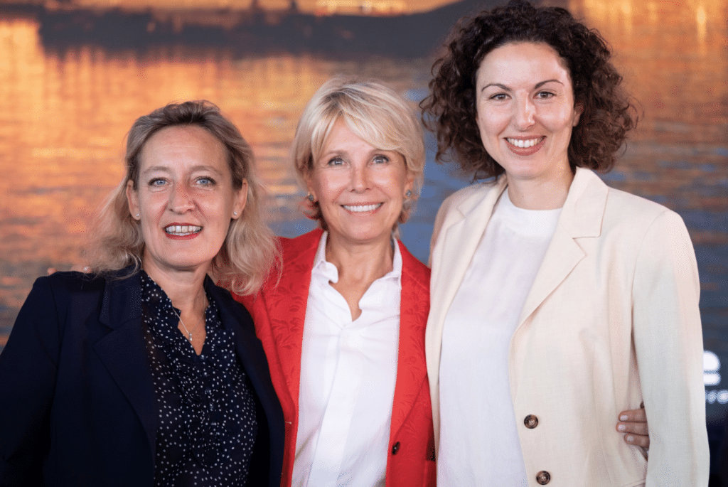Le Phare Corinne Vezzoni et les responsables d'Eiffage (Crédit DR)