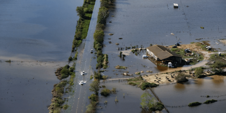 Inondation au Mas Thibert à Arles (Crédit ACCM)