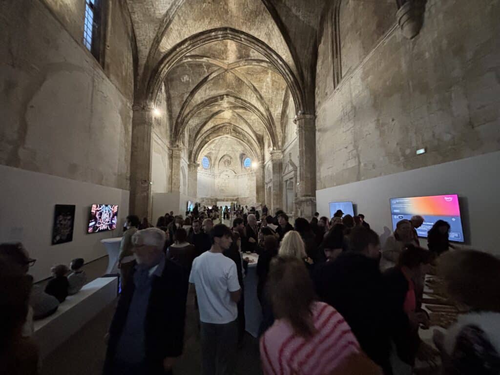 Soirée d'ouverture d'Octobre numérique à Arles vendredi 9 octobre à La Chapelle des Trinitaires (Crédit Gomet')