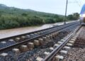 La voie ferrée endommagée à hauteur de St Chamas (Crédit SNCF Réseaux)